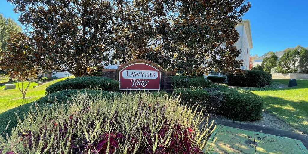 Lawyers Ridge and surrounding area
