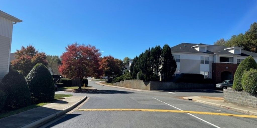 Lawyers Ridge grounds